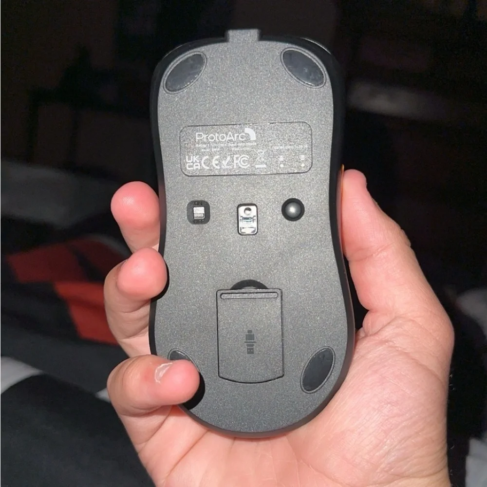 EM15 Wireless Mouse Jiggler USB C